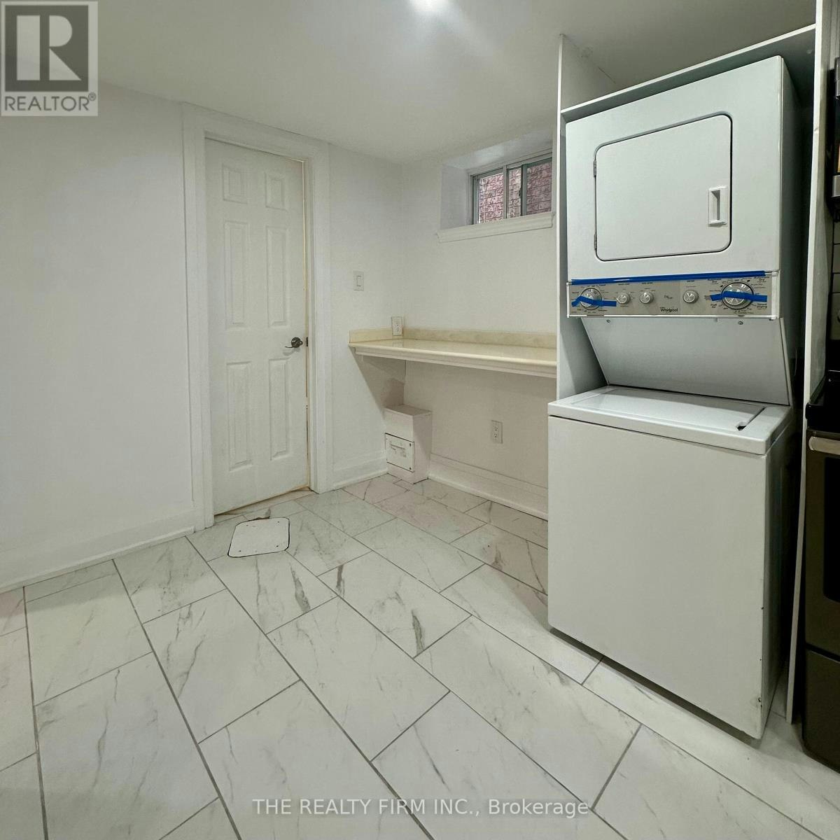 LOWER-6 Lapp Street, Toronto, ON, M6N 3W6 - 11