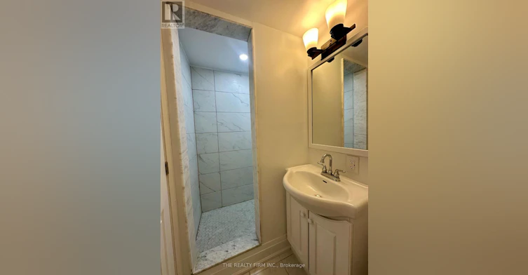 LOWER-6 Lapp Street, Toronto, ON, M6N 3W6 - 13