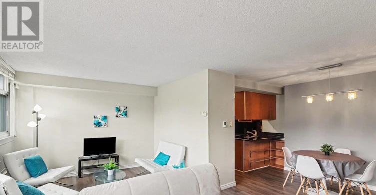204-500 Laurier Avenue W, Ottawa, ON, K1R 5E1 - 17