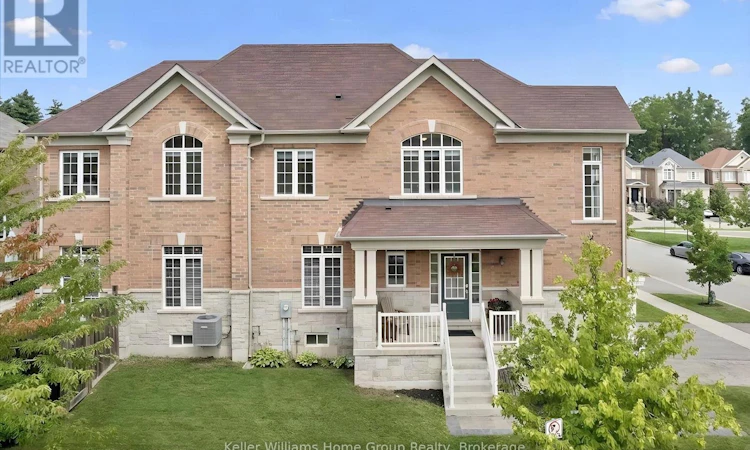 61 Ridgegate Crescent