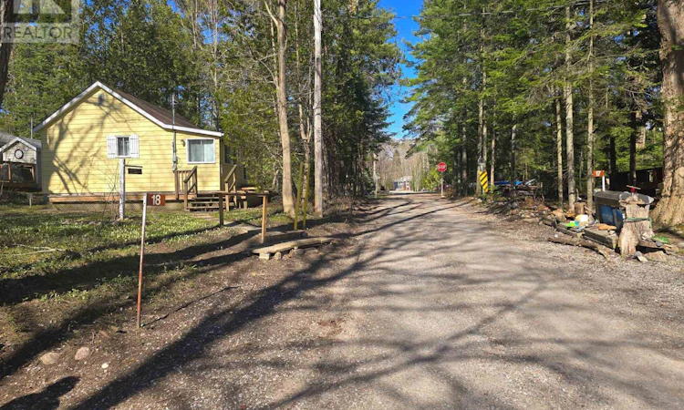 18 Harras Avenue