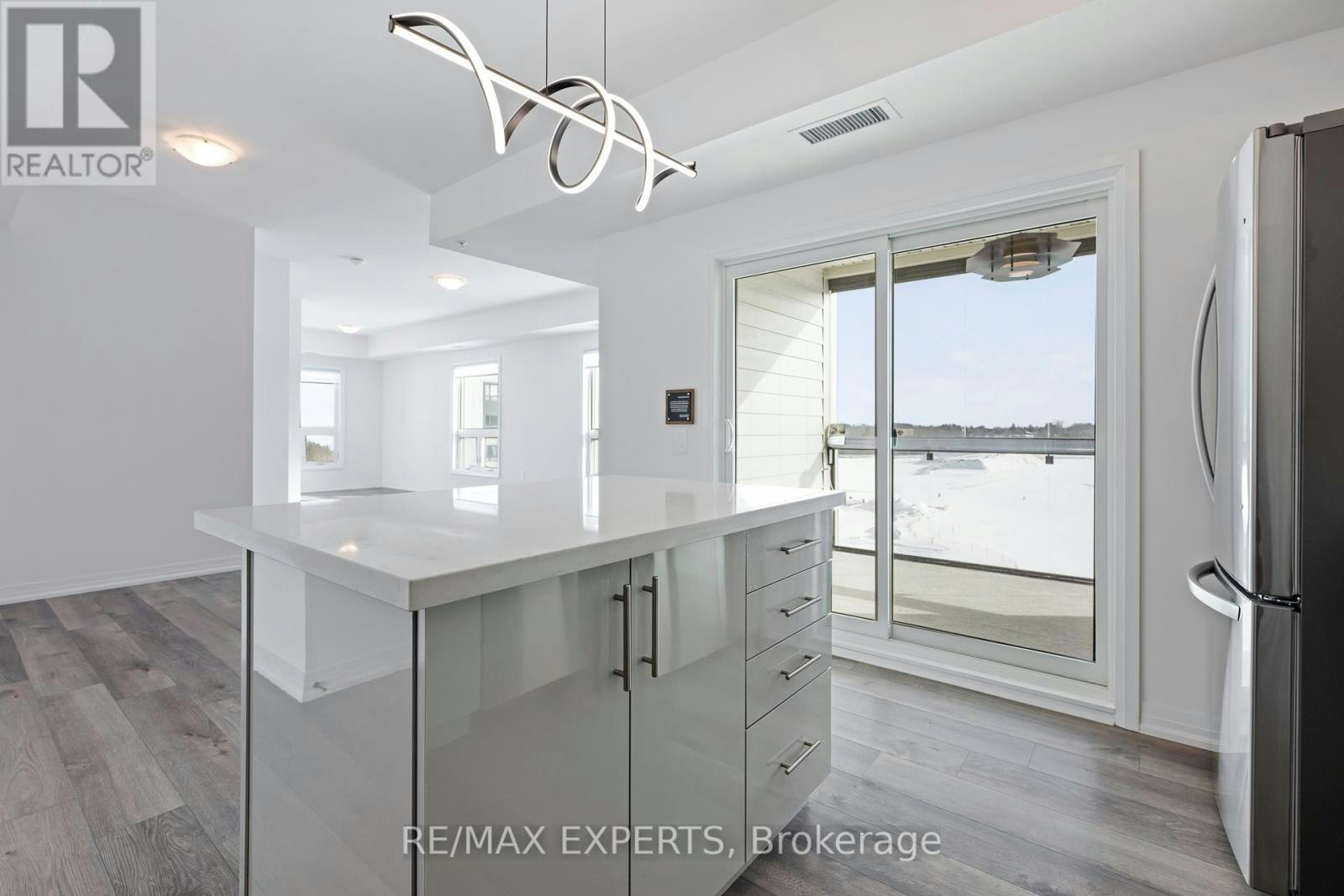 409-15 Kneeshaw Drive, Barrie, ON, L9J 0X9 - 22