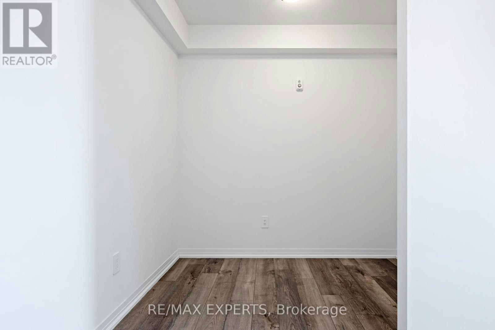 409-15 Kneeshaw Drive, Barrie, ON, L9J 0X9 - 12