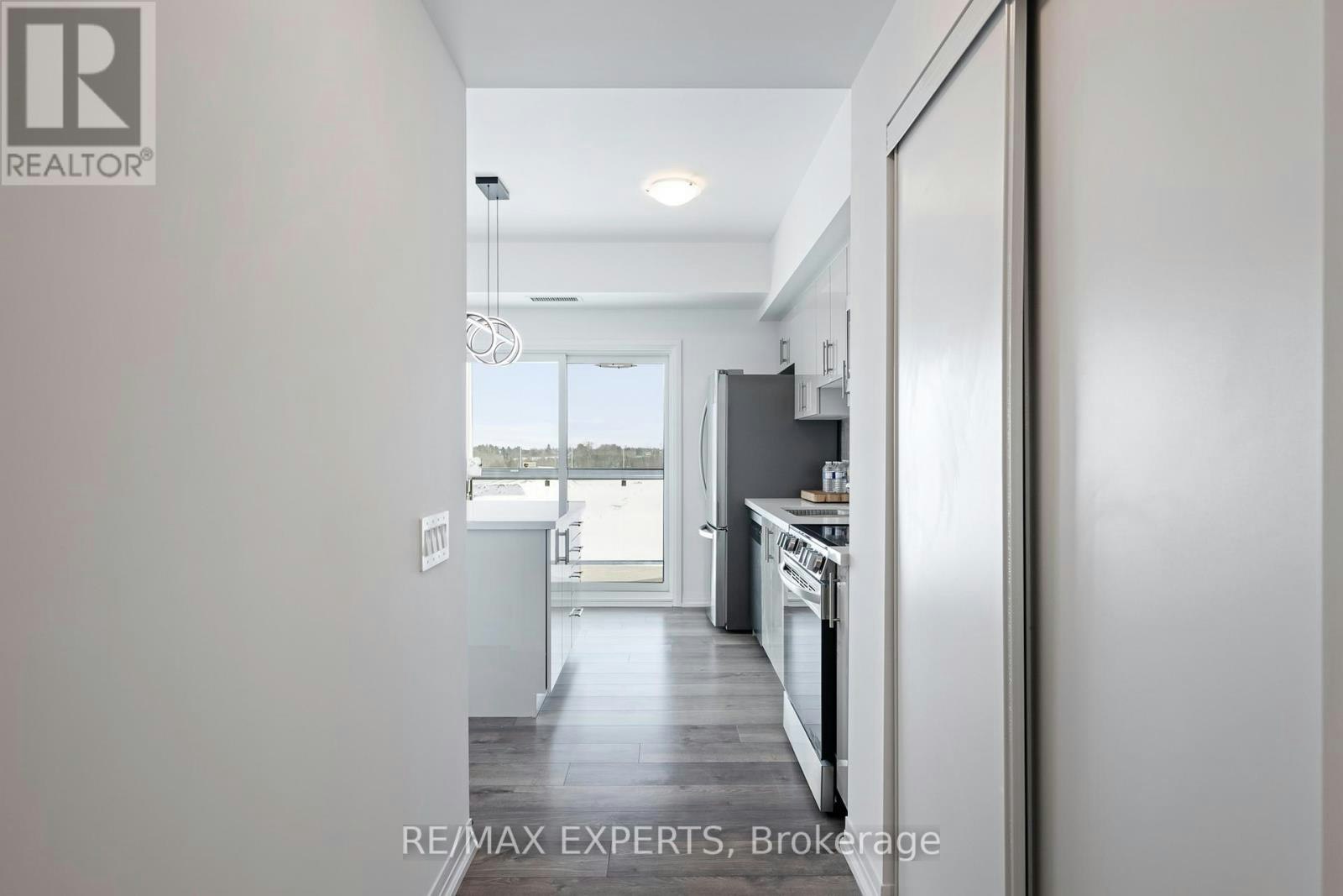 409-15 Kneeshaw Drive, Barrie, ON, L9J 0X9 - 14