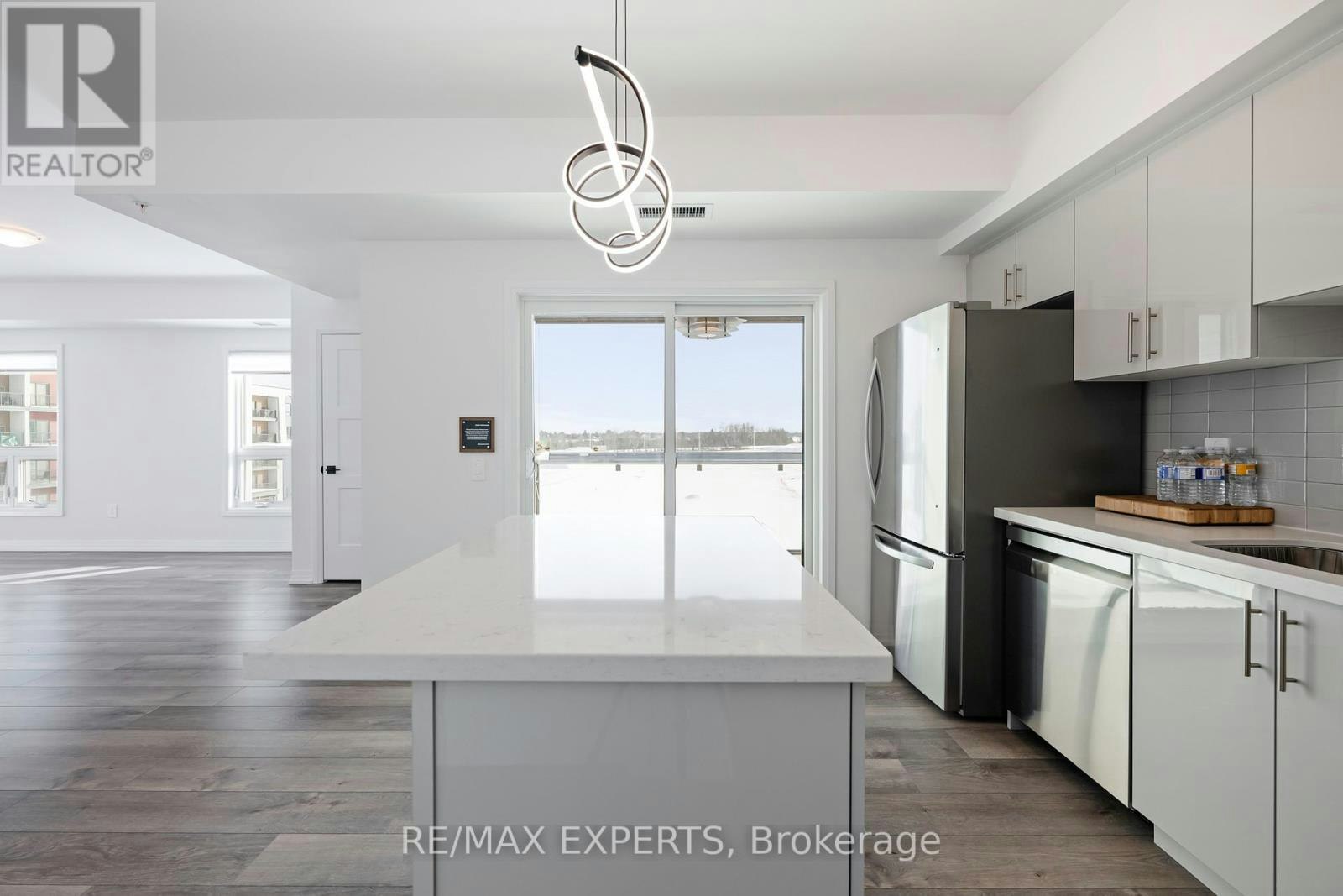 409-15 Kneeshaw Drive, Barrie, ON, L9J 0X9 - 19