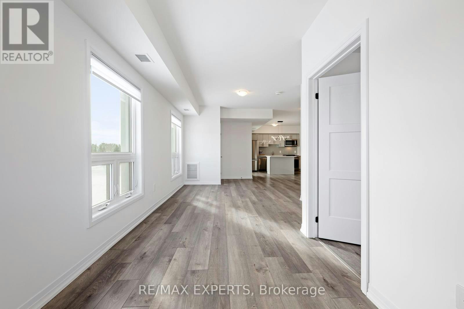 409-15 Kneeshaw Drive, Barrie, ON, L9J 0X9 - 32