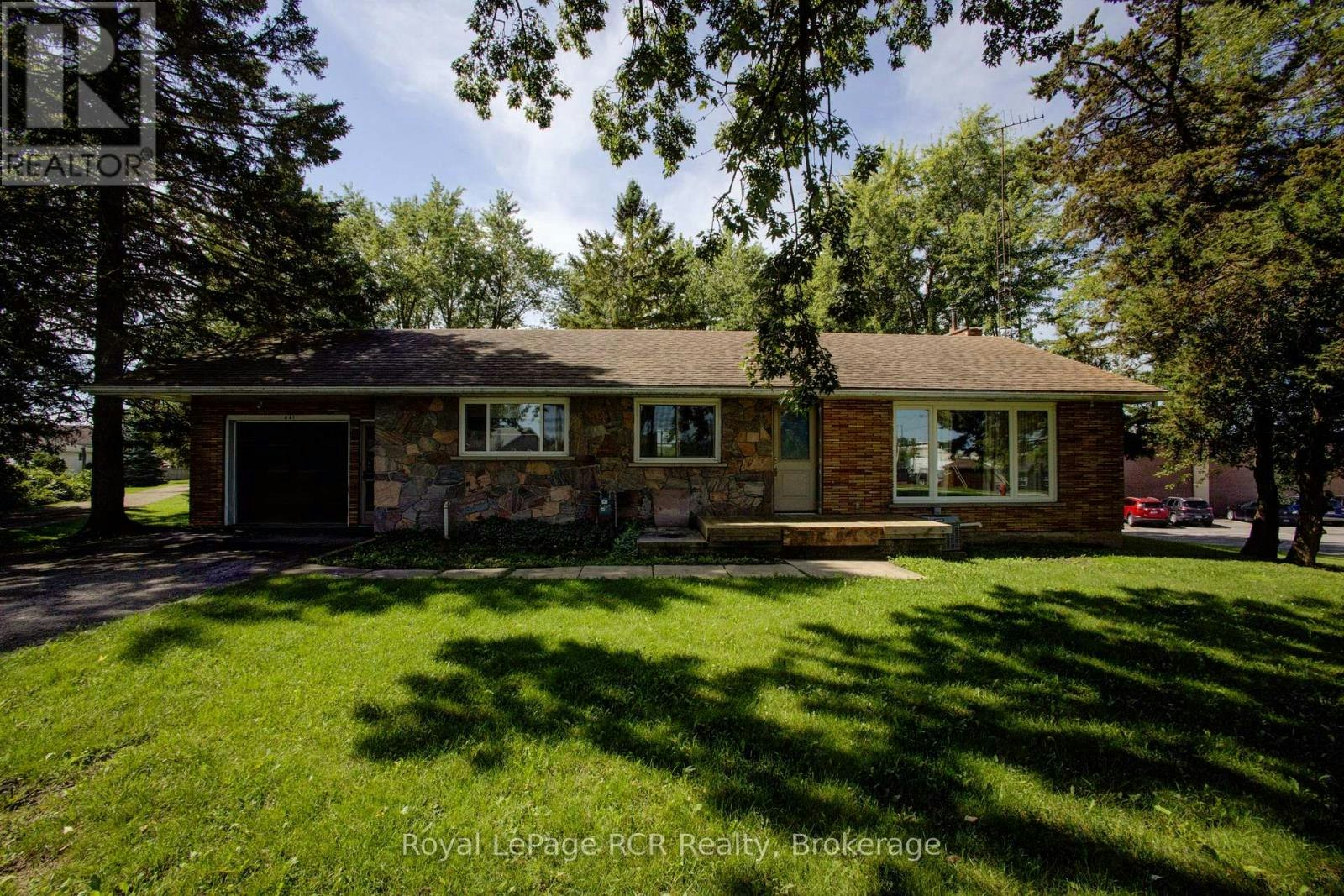 441 Smith Street, Wellington North, ON, N0G 1A0