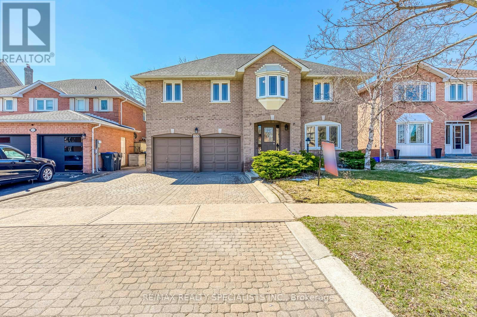 102 Sunforest Drive, Brampton, ON, L6Z 4B2