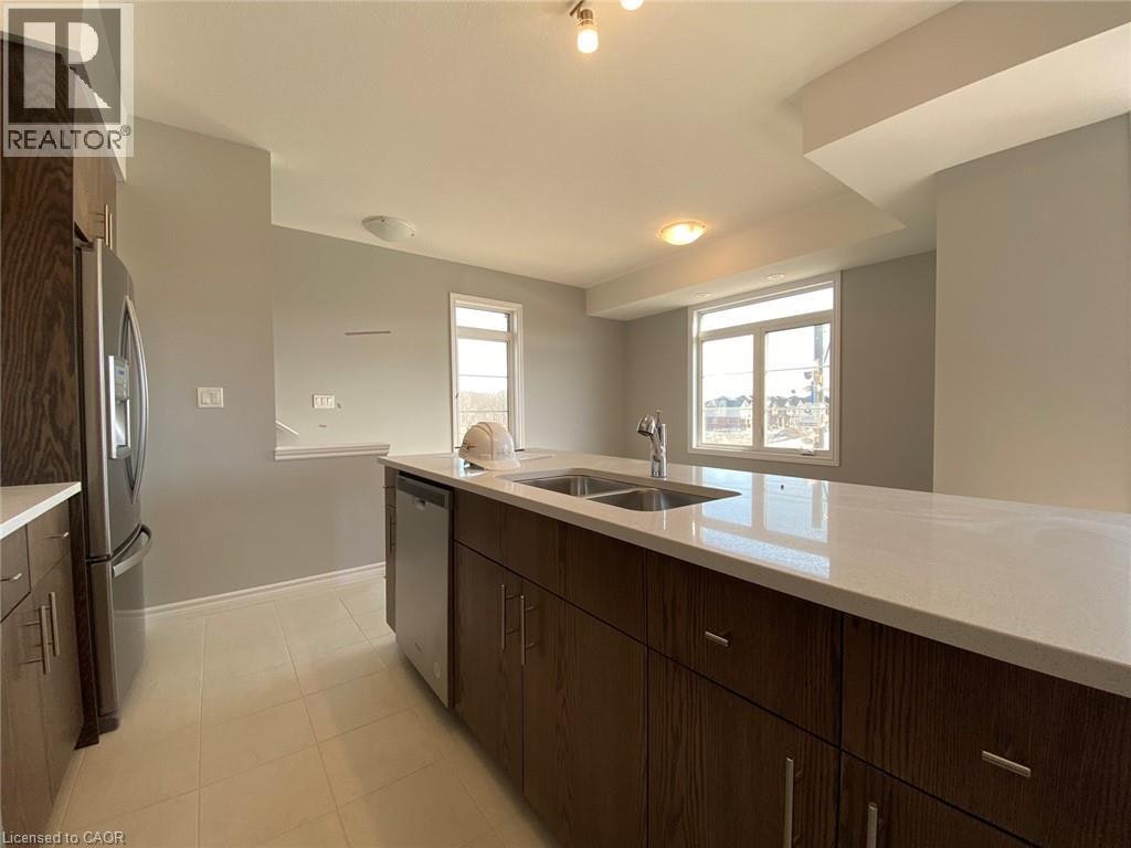 152 Oat Lane, Kitchener, ON, N2R 1R7 - 2
