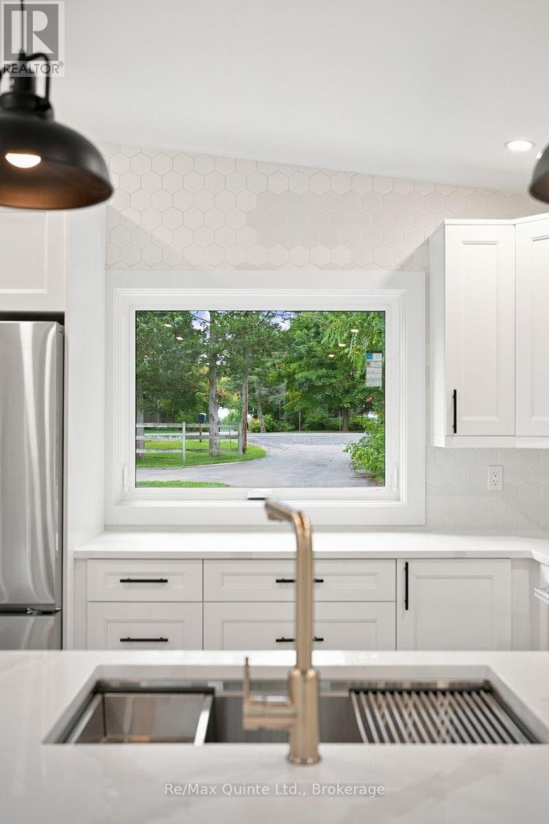 417 County 28 Road, Prince Edward County, ON, K8P 3J1 - 10