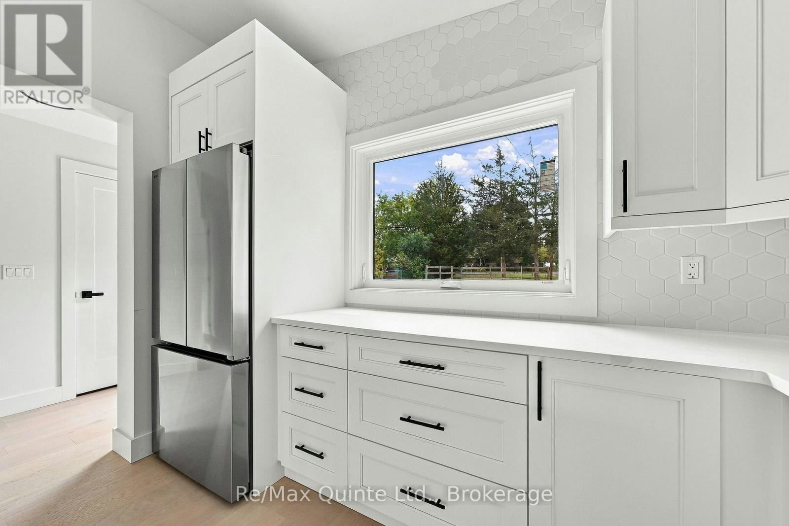 417 County 28 Road, Prince Edward County, ON, K8P 3J1 - 12