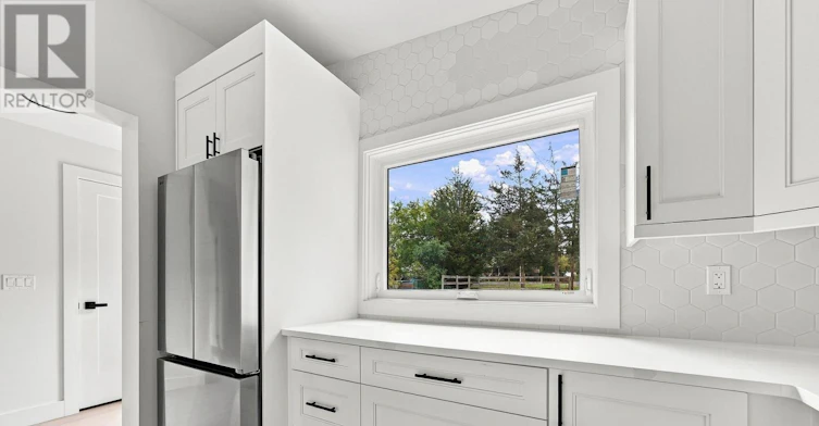 417 County 28 Road, Prince Edward County, ON, K8P 3J1 - 12