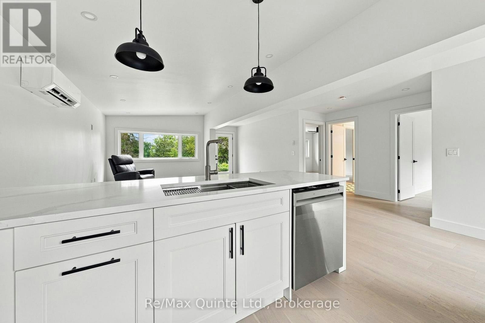 417 County 28 Road, Prince Edward County, ON, K8P 3J1 - 11