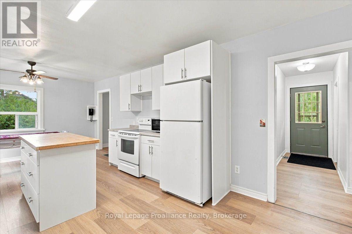 224 Zion Road, Belleville, ON, K0K 3E0 - 4