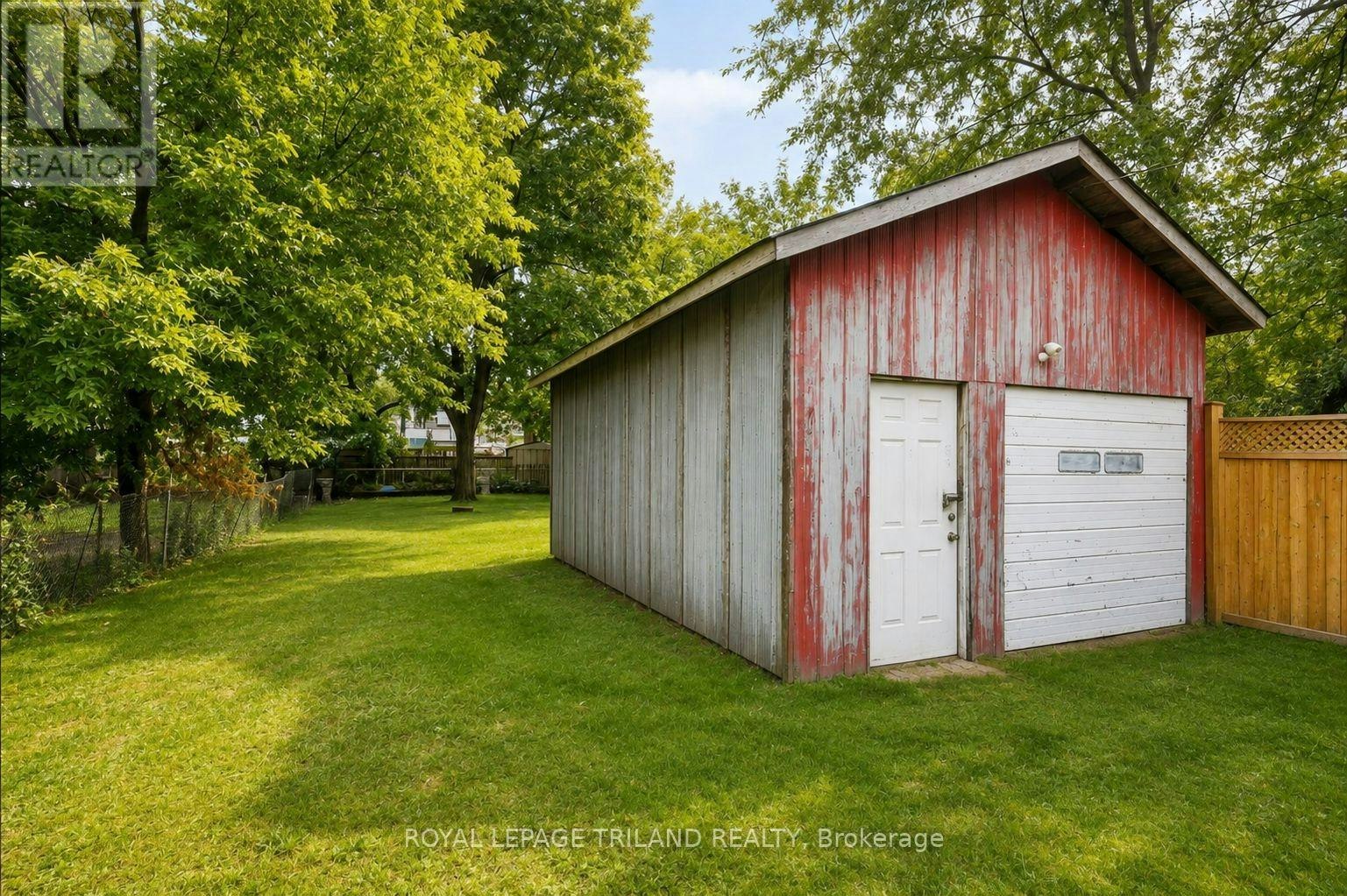 136 Adelaide Street N, London, ON, N6B 3G8 - 26