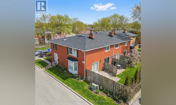 19-55 Arbour Glen Crescent