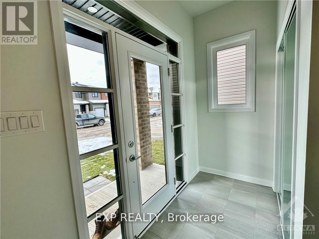 637 Hamsa Street, Ottawa, ON, K2J 6Z7 - 2