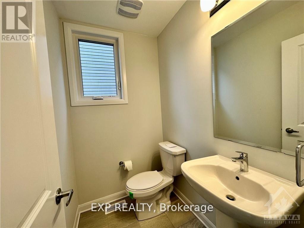 637 Hamsa Street, Ottawa, ON, K2J 6Z7 - 4