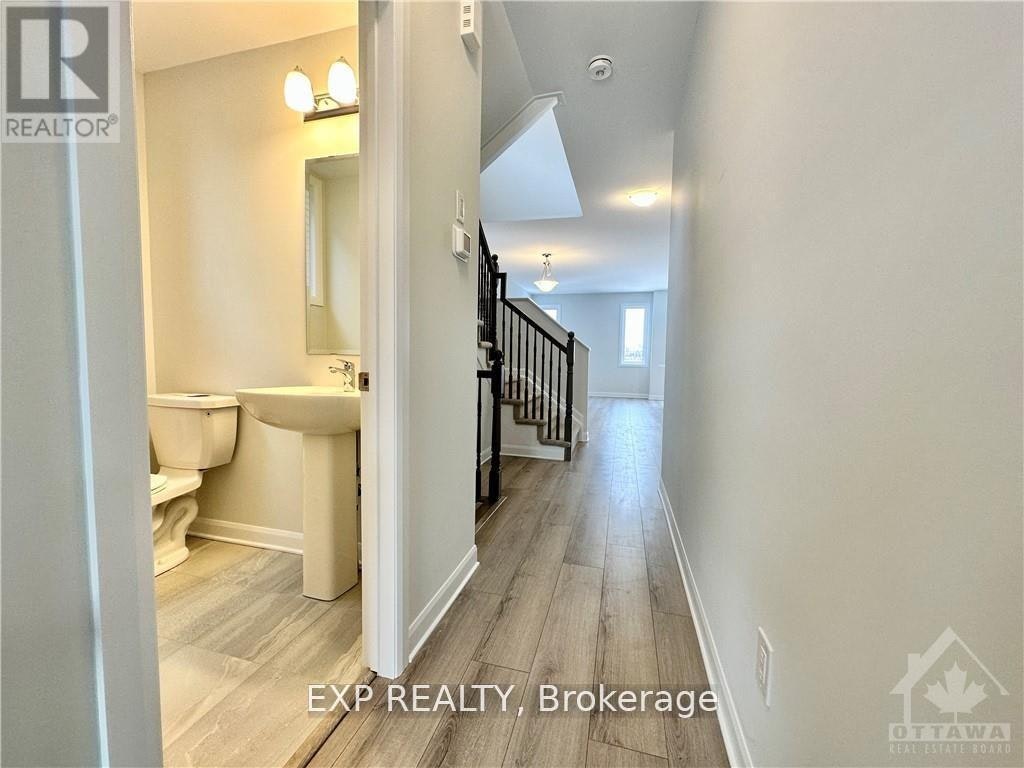 637 Hamsa Street, Ottawa, ON, K2J 6Z7 - 3
