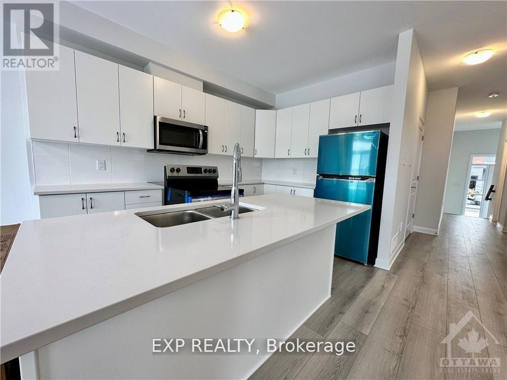 637 Hamsa Street, Ottawa, ON, K2J 6Z7 - 8