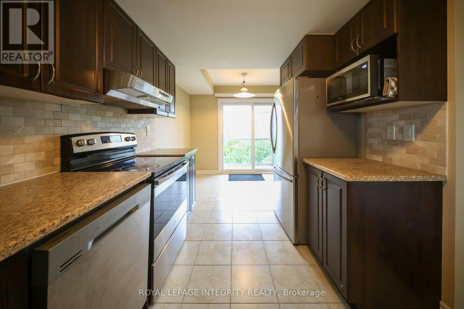 D-1124 Klondike Road, Ottawa, ON, K2K 0H2 - 6