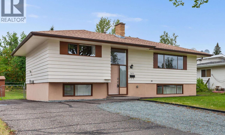 1411 Manson Crescent