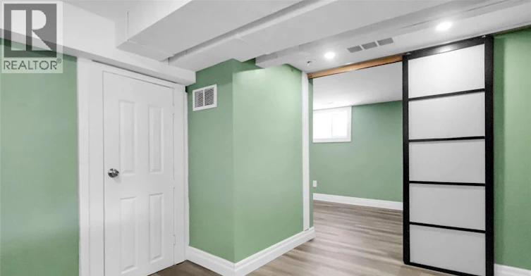 LOWER-324 Pierre, Windsor, ON, N9A 2J8 - 17