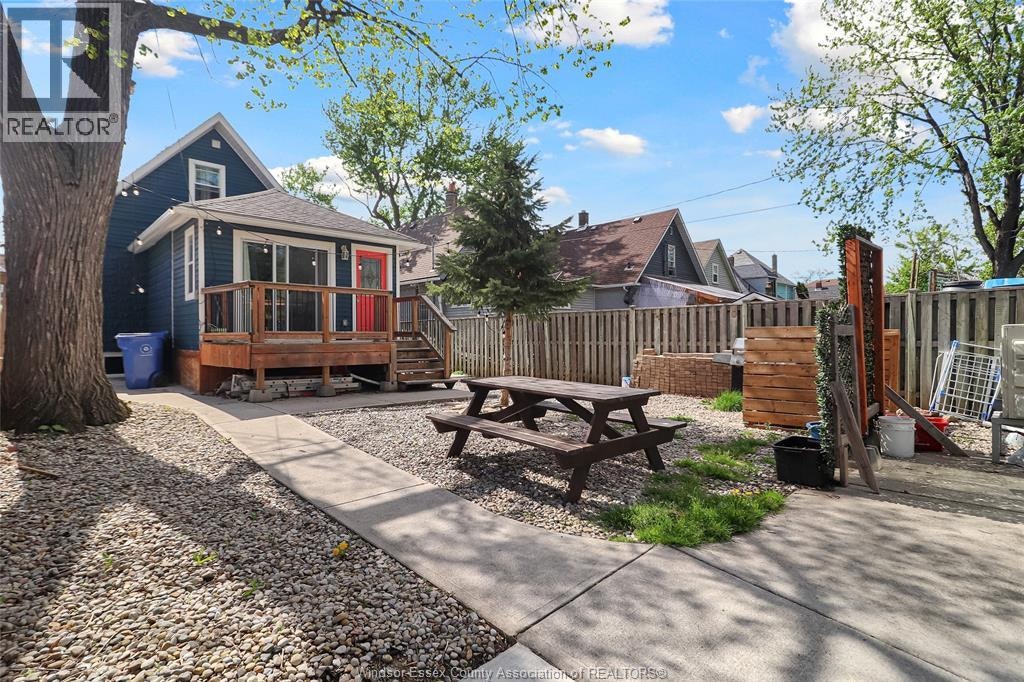 LOWER-324 Pierre, Windsor, ON, N9A 2J8 - 4