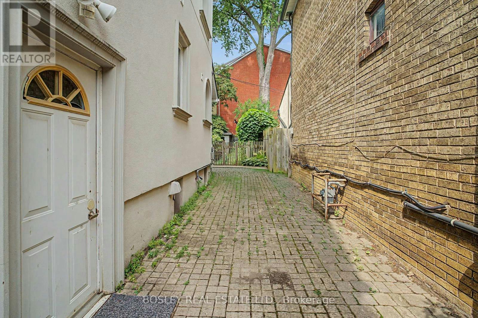 LOWER-254 Broadway Avenue, Toronto, ON, M4P 1V9 - 36