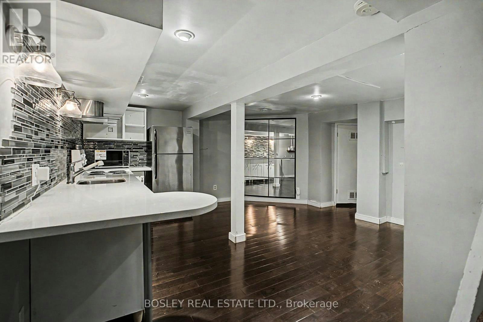 LOWER-254 Broadway Avenue, Toronto, ON, M4P 1V9