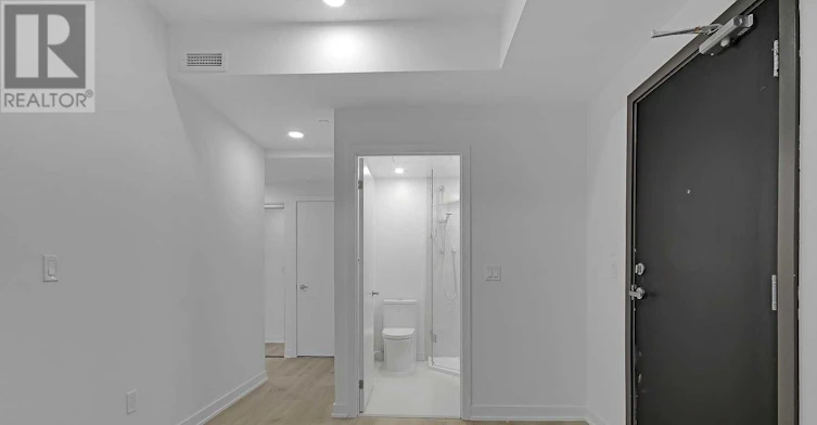 701-1 Cardiff Road, Toronto, ON, M4P 0G2 - 8