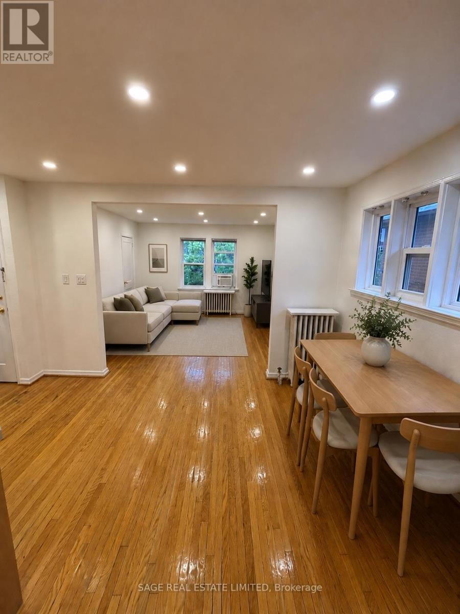 75 Burnaby Boulevard, Toronto, ON, M5N 1G3