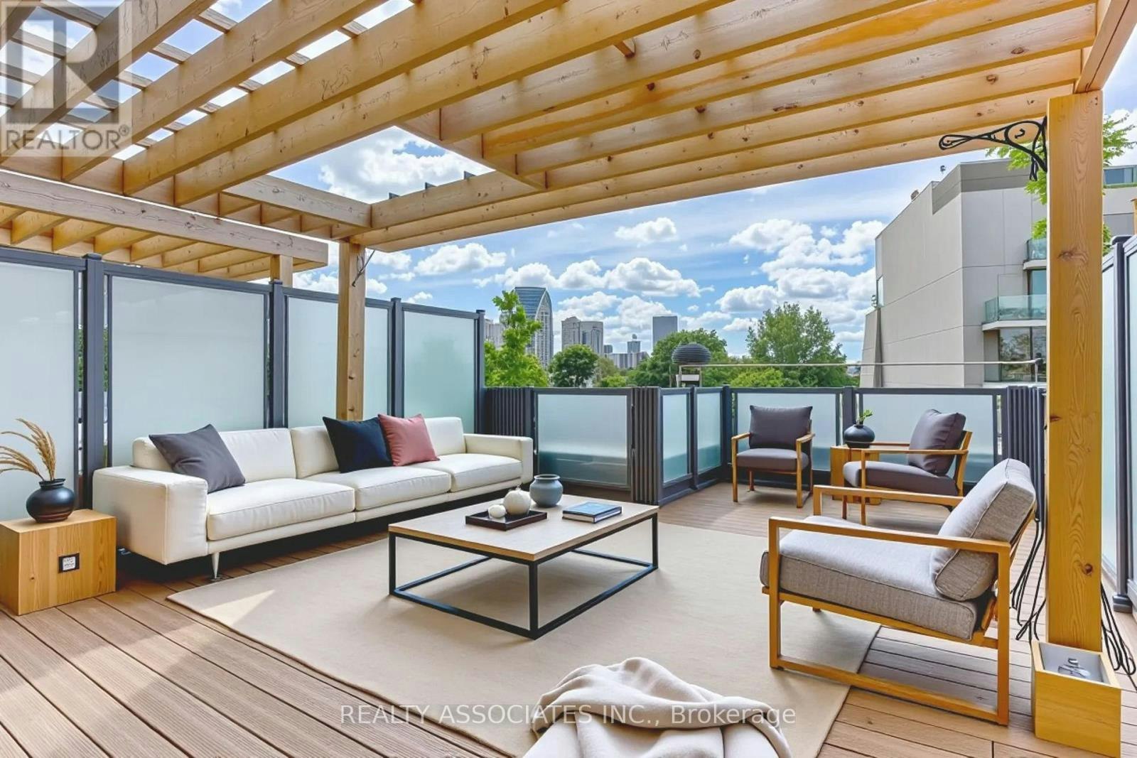 TH3-270 Davenport Road, Toronto, ON, M5R 0C1