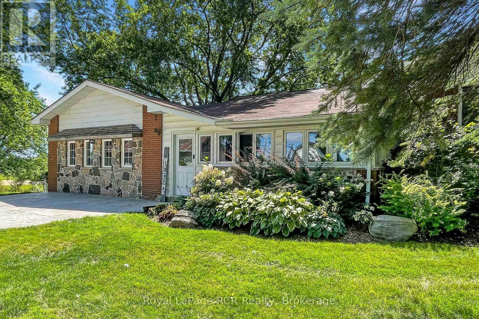 440 London Road S, Wellington North, ON, N0G 2L2