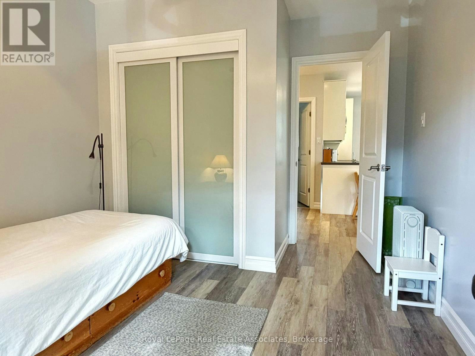 UPPER-157 Glenmore Road, Toronto, ON, M4L 3M2 - 9