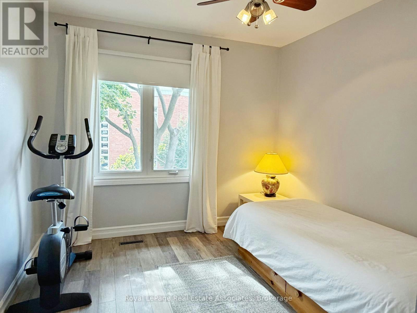UPPER-157 Glenmore Road, Toronto, ON, M4L 3M2 - 7