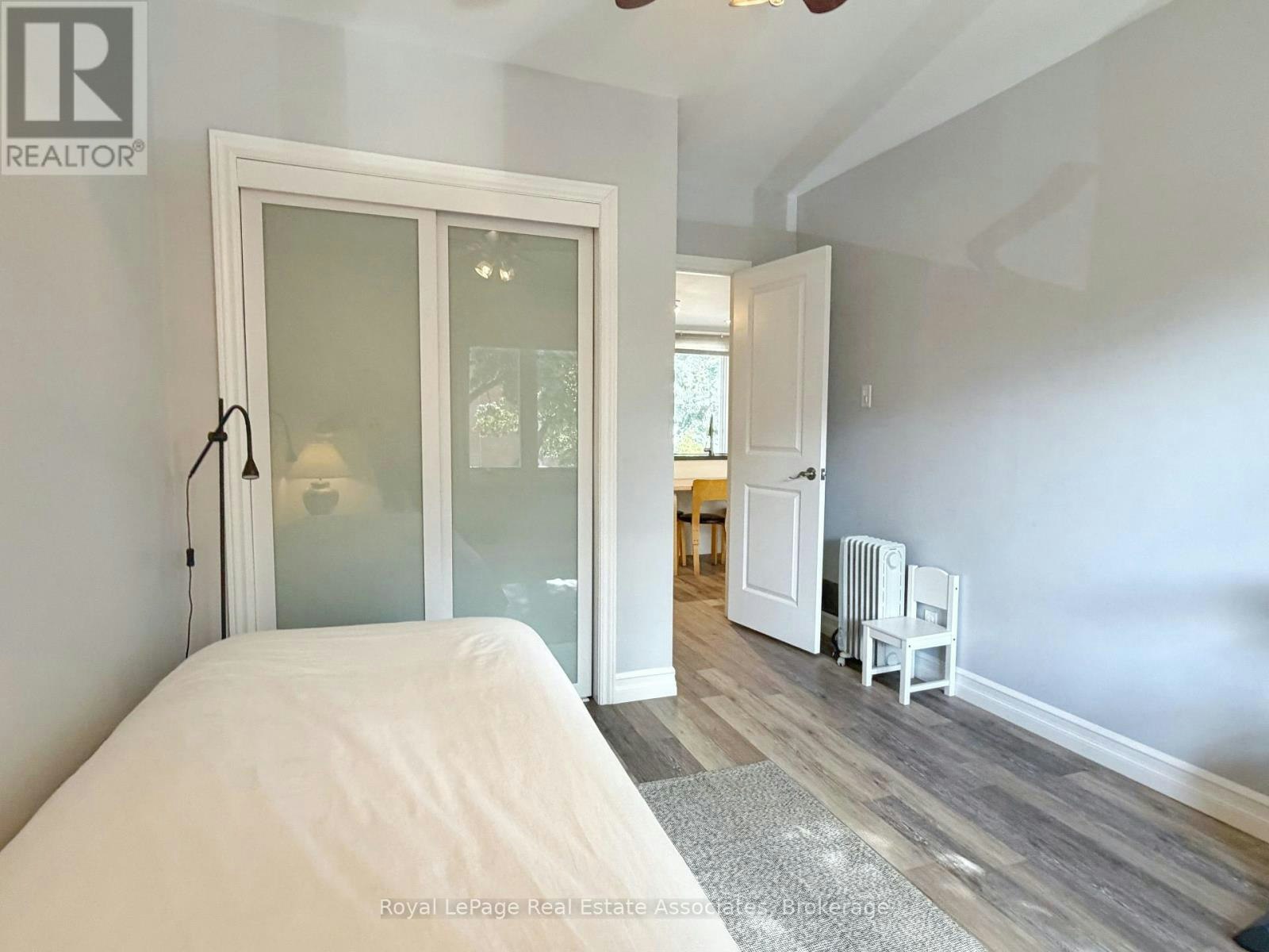 UPPER-157 Glenmore Road, Toronto, ON, M4L 3M2 - 8