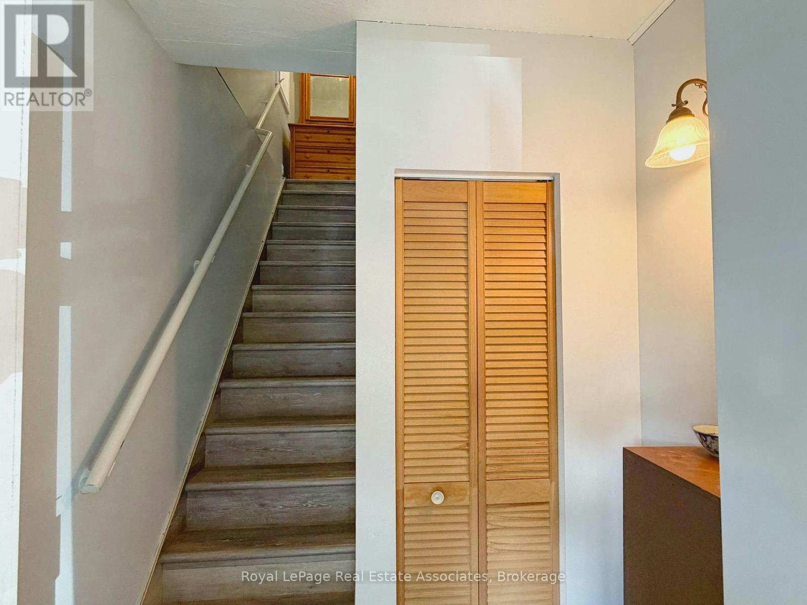 UPPER-157 Glenmore Road, Toronto, ON, M4L 3M2 - 13