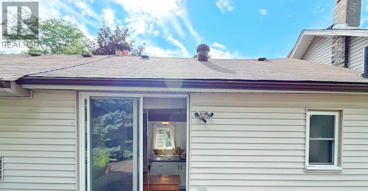 UPPER-157 Glenmore Road, Toronto, ON, M4L 3M2 - 15