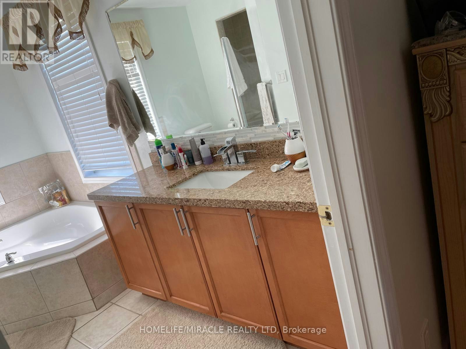 142 Coulthard Boulevard, Cambridge, ON, N1T 2J5 - 5