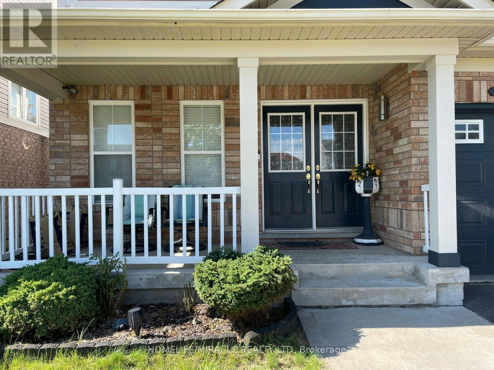142 Coulthard Boulevard, Cambridge, ON, N1T 2J5 - 2