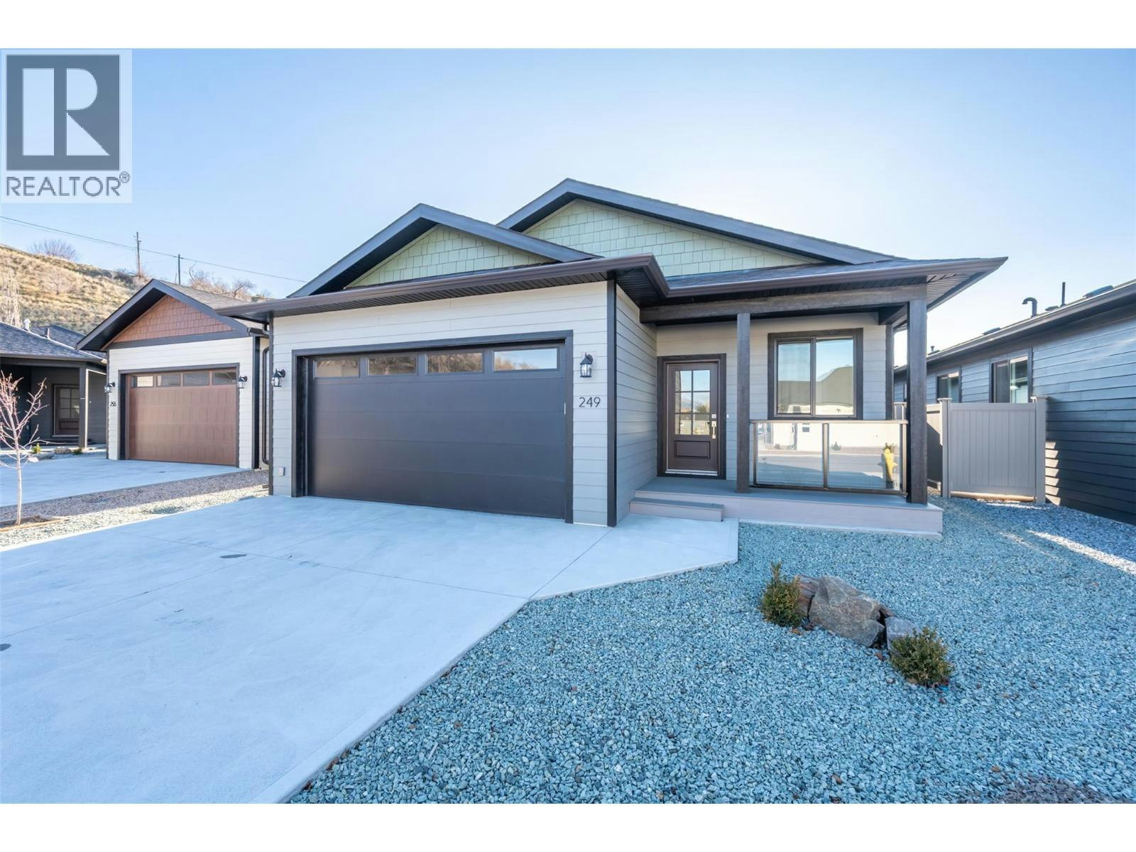 243 Bentgrass Avenue, Oliver, BC, V0H 1T3