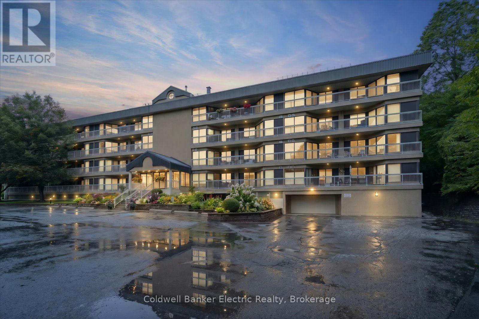 206-40 Auburn Street, Peterborough, ON, K9H 2G2