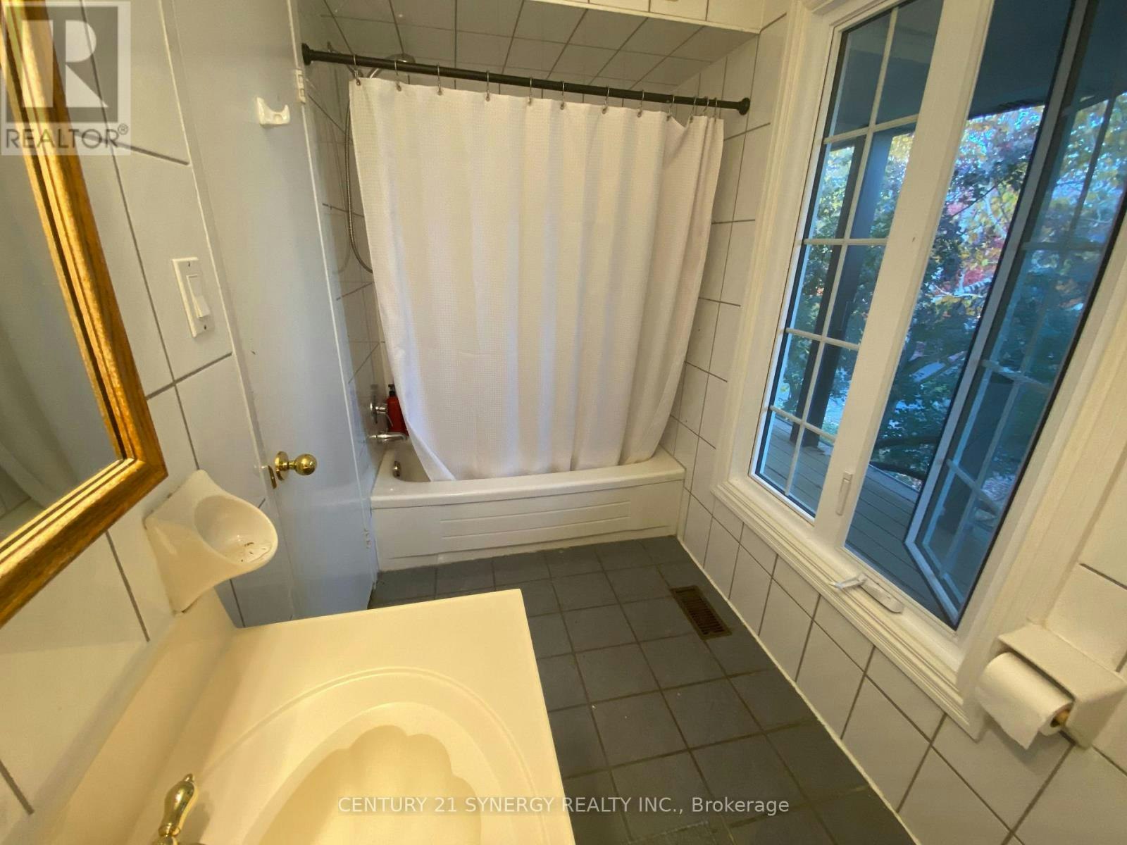 2298 Bowman Road, Ottawa, ON, K1H 6V6 - 25