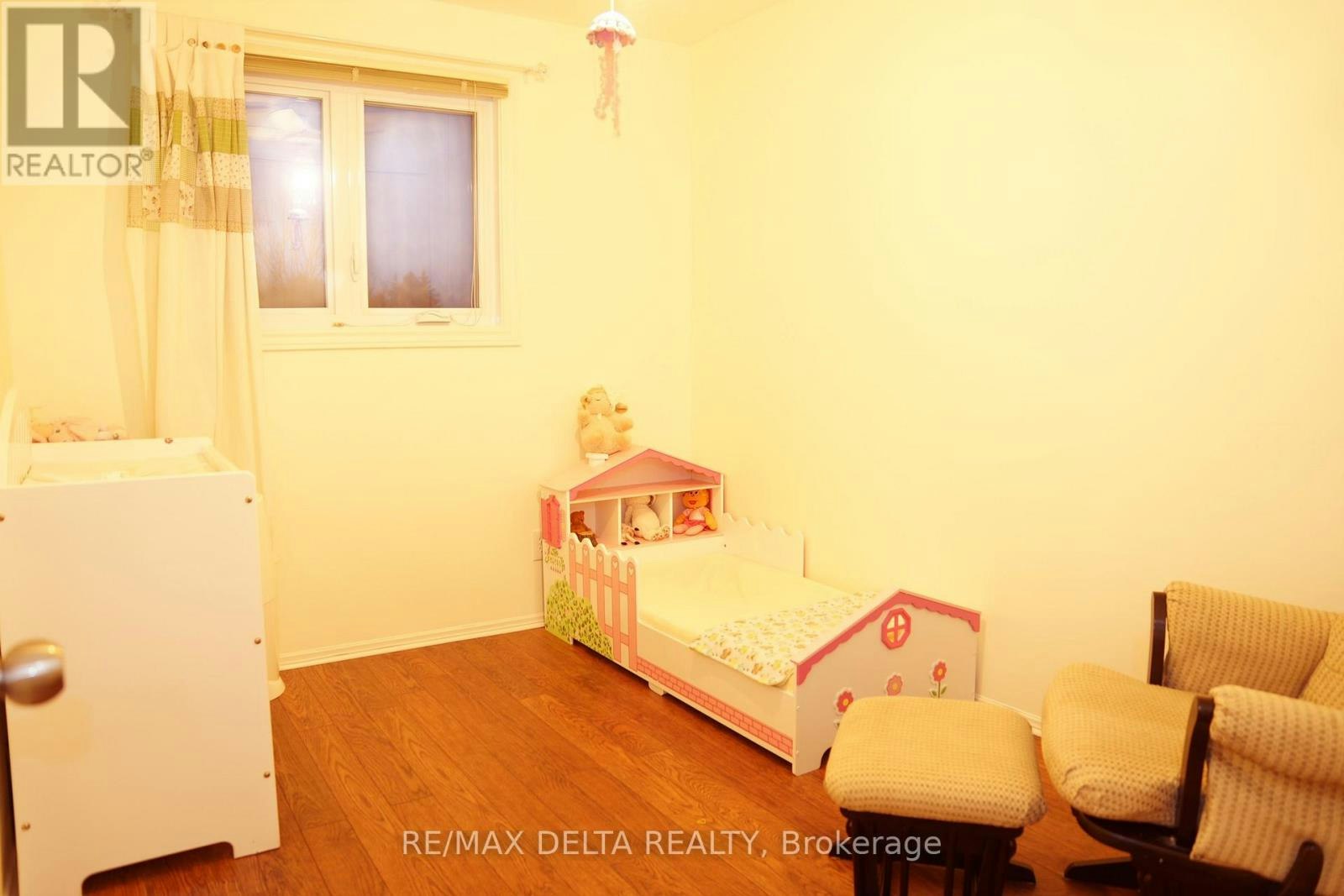 341 Kennedy Lane E, Ottawa, ON, K1E 3P3 - 9
