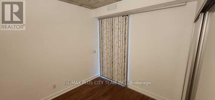 1031-20 Minowan Miikan Lane, Toronto, ON, M6J 0E5 - 8