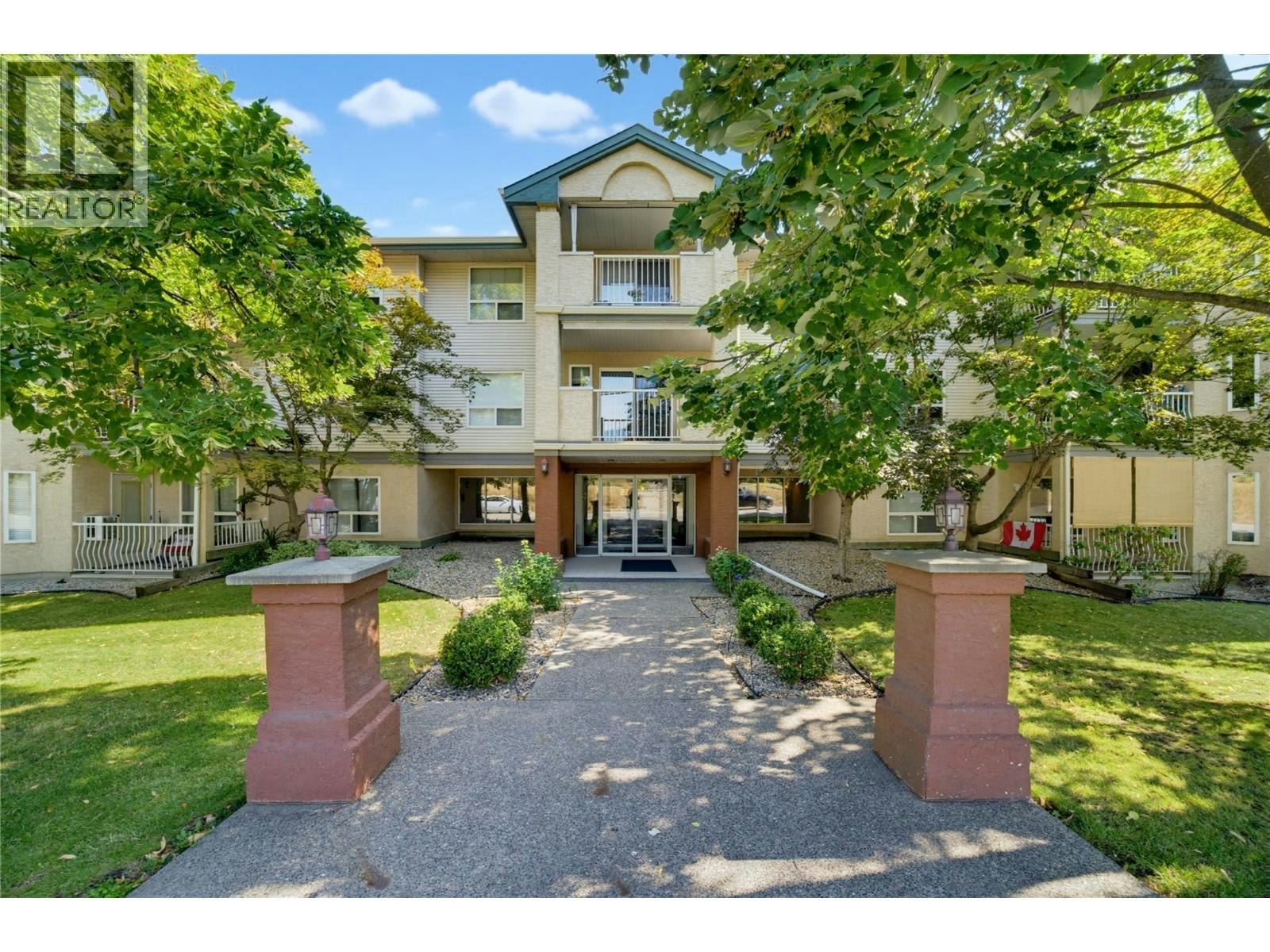 111-250 SE 5 Street, Salmon Arm, BC, V1E 1J8