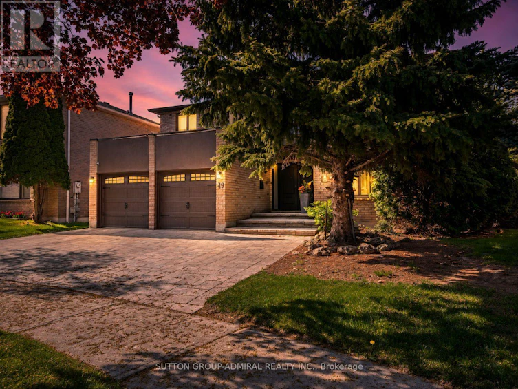 49 Miriam Crescent, Richmond Hill, ON, L4B 2P8 - 2