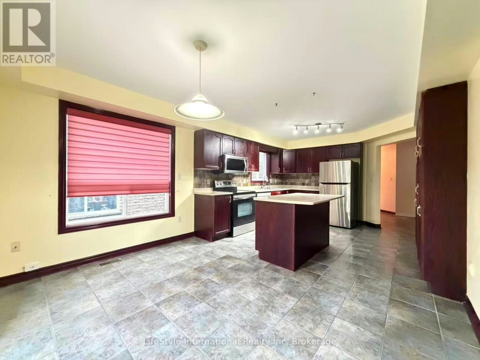 MAIN-16 Lynch Circle, Guelph, ON, N1L 1R5 - 13