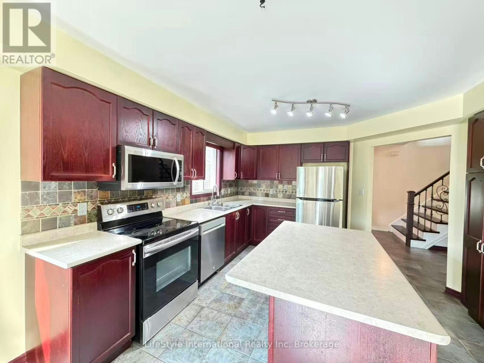 MAIN-16 Lynch Circle, Guelph, ON, N1L 1R5 - 11